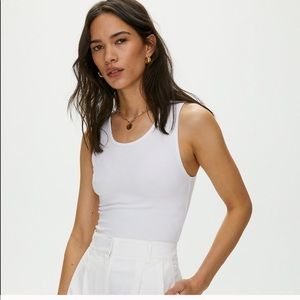 Aritzia meridian tank Wilfred Free